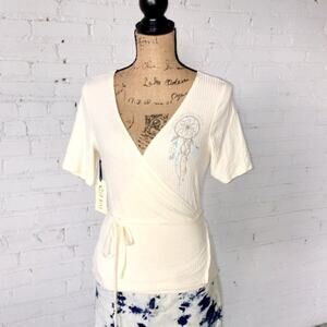 Wild Kiss wrap top Size M BOHO NEW dreamcatcher